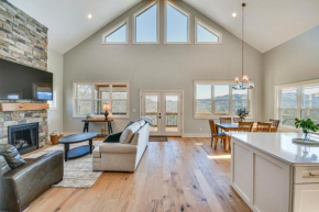 Newly Built Home with Mtn Views in Black Mountain!